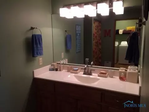 101 Deerfield Cir #A, Bryan, OH 43506 photo 9