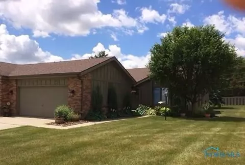 101 Deerfield Cir #A, Bryan, OH 43506 photo 1