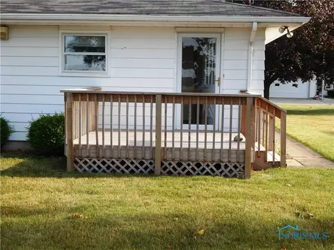 39 Broadview Ave, Luckey, OH 43443 photo 3