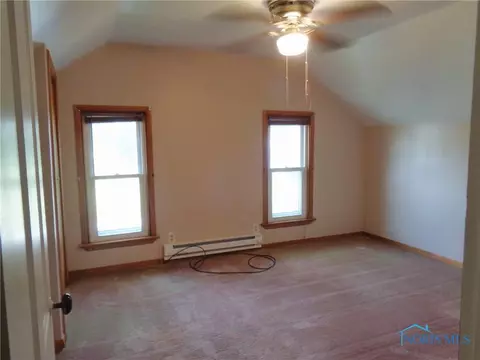 225 E Main St, Wayne, OH 43466 photo 17