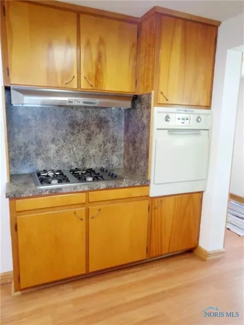225 E Main St, Wayne, OH 43466 photo 11