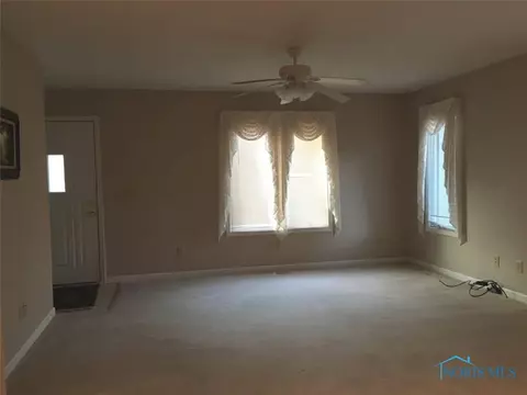 330 Park Pl, Archbold, OH 43502 photo 3