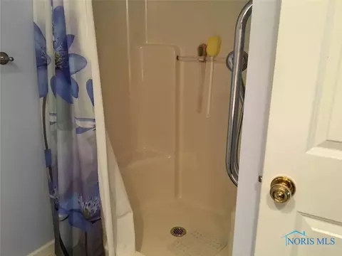 330 Park Pl, Archbold, OH 43502 photo 9