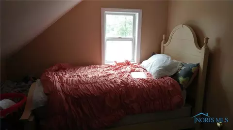 209 Fulton St, Lyons, OH 43533 photo 13