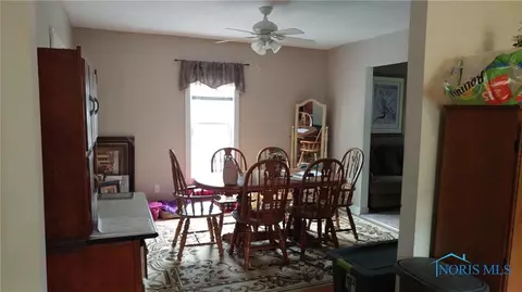 209 Fulton St, Lyons, OH 43533 photo 5