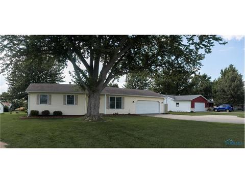 108 Barden St, Lyons, OH 43533 photo 1