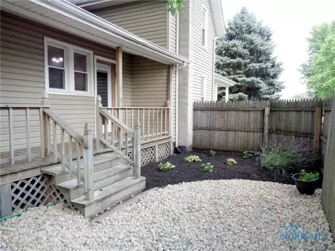 117 Maple St, Wayne, OH 43466 photo 2