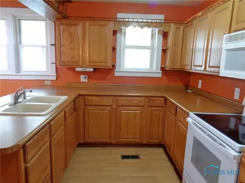 117 Maple St, Wayne, OH 43466 photo 5