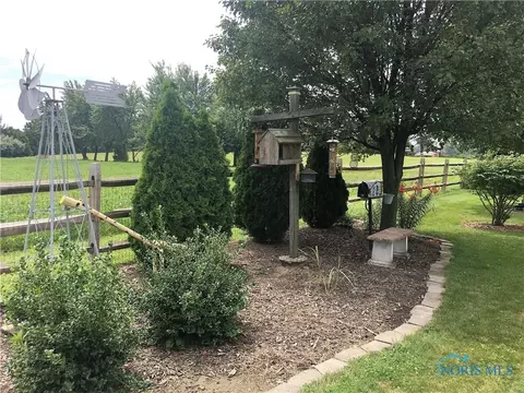 2861 Ayers Rd, Millbury, OH 43447 photo 33