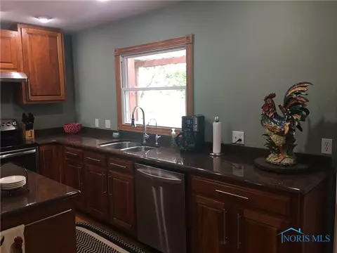 2861 Ayers Rd, Millbury, OH 43447 photo 17