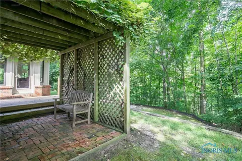 7500 Coder Rd, Maumee, OH 43537 photo 32