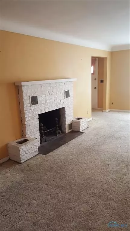 1919 Upton Ave, Toledo, OH 43607 photo 4