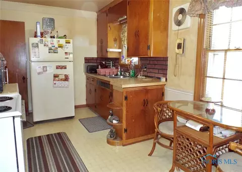 2129 Marlow Rd, Toledo, OH 43613 photo 7