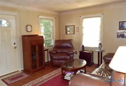 2129 Marlow Rd, Toledo, OH 43613 photo 3