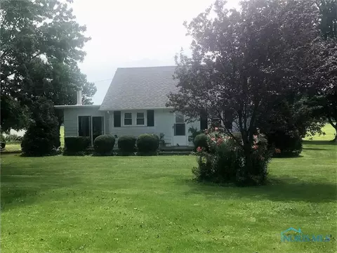 10102 Sacks Rd, Curtice, OH 43412 photo 2