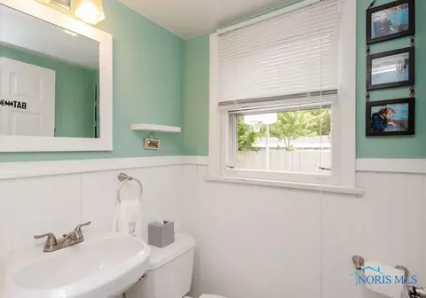 910 Phillips St, Maumee, OH 43537 photo 27