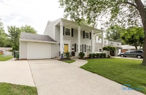 910 Phillips St, Maumee, OH 43537 photo 3