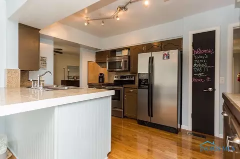 910 Phillips St, Maumee, OH 43537 photo 12