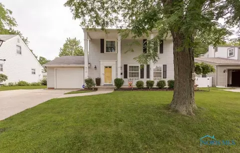 910 Phillips St, Maumee, OH 43537 photo 2
