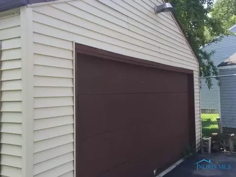 4145 Redondo Ave, Toledo, OH 43607 photo 9