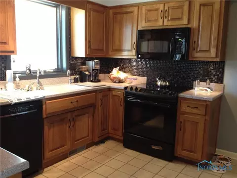 926 Cardinal Dr, Bryan, OH 43506 photo 6
