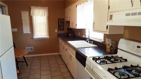 1104 Keil Rd, Toledo, OH 43607 photo 9