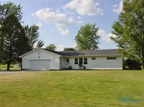 113 Robrock St, Bryan, OH 43506 photo 1