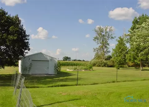 113 Robrock St, Bryan, OH 43506 photo 3
