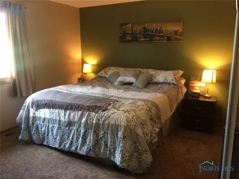 228 Lakeview Dr, Bryan, OH 43506 photo 8