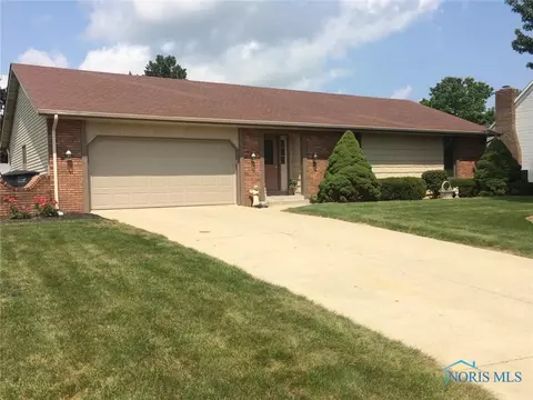 228 Lakeview Dr, Bryan, OH 43506 photo 1