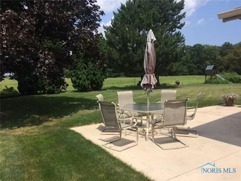 228 Lakeview Dr, Bryan, OH 43506 photo 16
