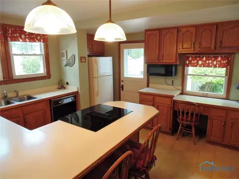605 E William St, Maumee, OH 43537 photo 14
