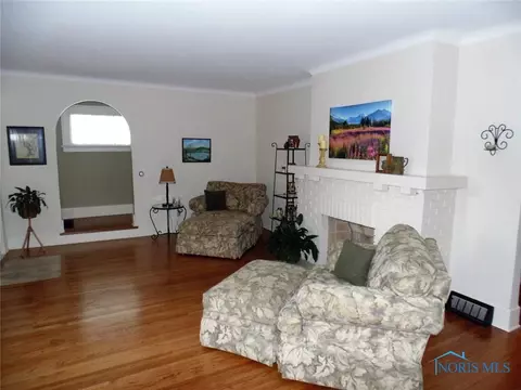 605 E William St, Maumee, OH 43537 photo 9