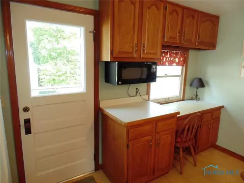 605 E William St, Maumee, OH 43537 photo 18