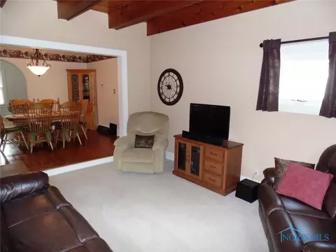 605 E William St, Maumee, OH 43537 photo 3