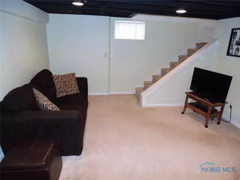 605 E William St, Maumee, OH 43537 photo 24
