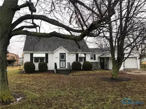 7970 Broughton Pike St, Paulding, OH 45879 photo 1