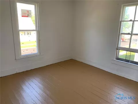 721 S Main St, Bryan, OH 43506 photo 7