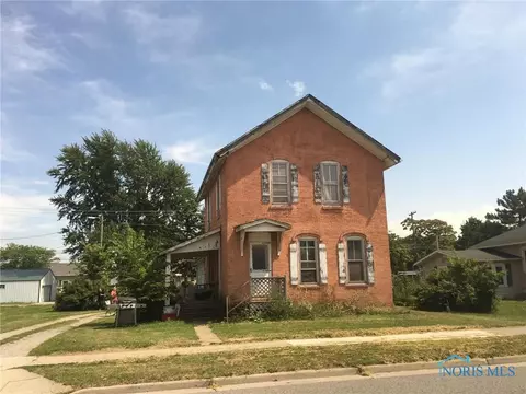 721 S Main St, Bryan, OH 43506 photo 1