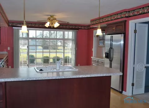 355 E Superior St, Wauseon, OH 43567 photo 5