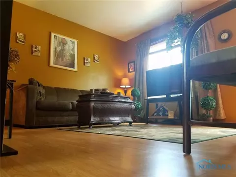 127 Bloomfield Ave, Toledo, OH 43607 photo 8