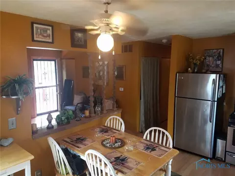 127 Bloomfield Ave, Toledo, OH 43607 photo 7