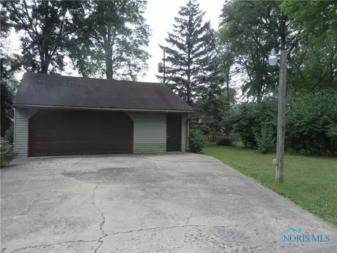 4531 Thackeray Rd, Maumee, OH 43537 photo 12