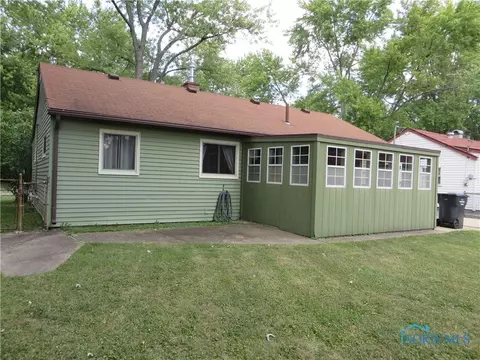 4531 Thackeray Rd, Maumee, OH 43537 photo 11