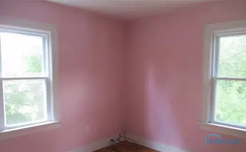 5259 Douglas Rd, Toledo, OH 43613 photo 4