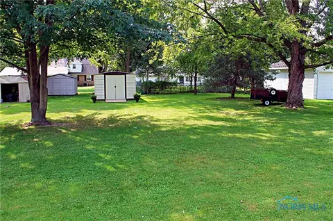 404 E Main St, Fayette, OH 43521 photo 12