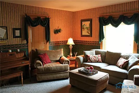 404 E Main St, Fayette, OH 43521 photo 17