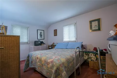 1003 Searles Rd, Toledo, OH 43607 photo 16