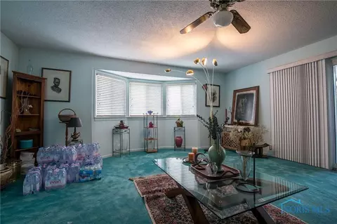 1003 Searles Rd, Toledo, OH 43607 photo 6