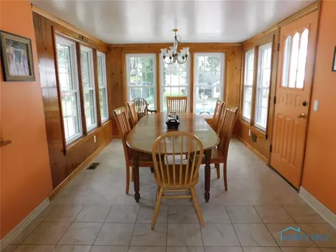 203 Union St, Archbold, OH 43502 photo 4